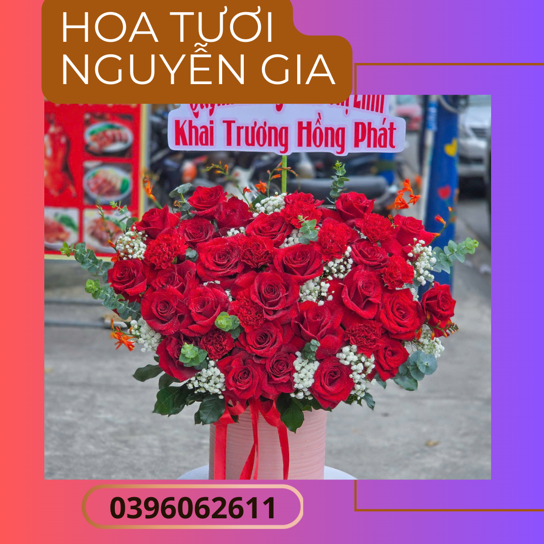 Lẵng hoa để bàn kết hợp hoa hồng đỏ và lá